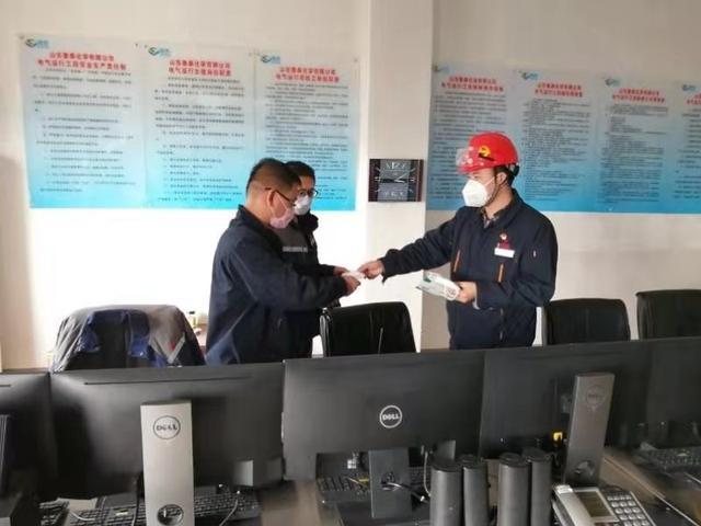 连续七天！乐竞（中国）化学奔赴在路上 数百吨消毒液喷洒在济宁及周边各县区